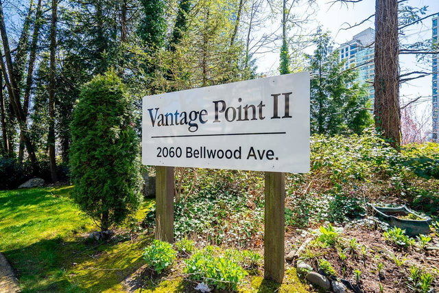 303 - 2060 Bellwood Avenue