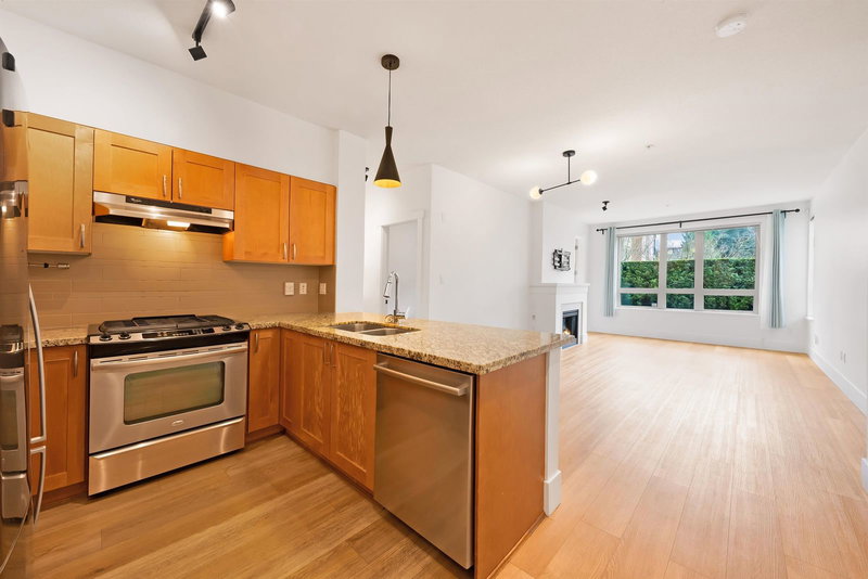 1111 27th Street E #103, North Vancouver, British Columbia