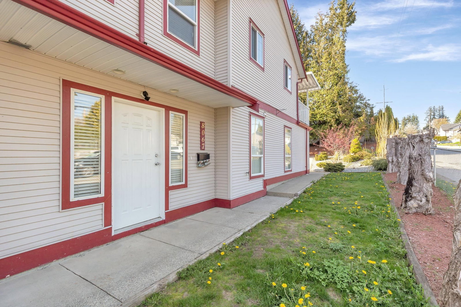Listing Image 3