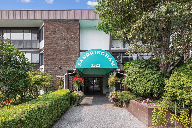 1521 Blackwood Street #305, White Rock, British Columbia