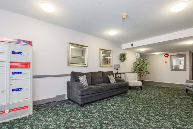 305 - 1521 Blackwood Street