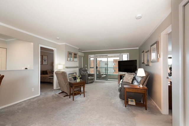 P03 - 223 Mountain Highway