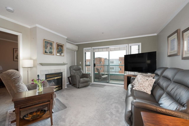 P03 - 223 Mountain Highway