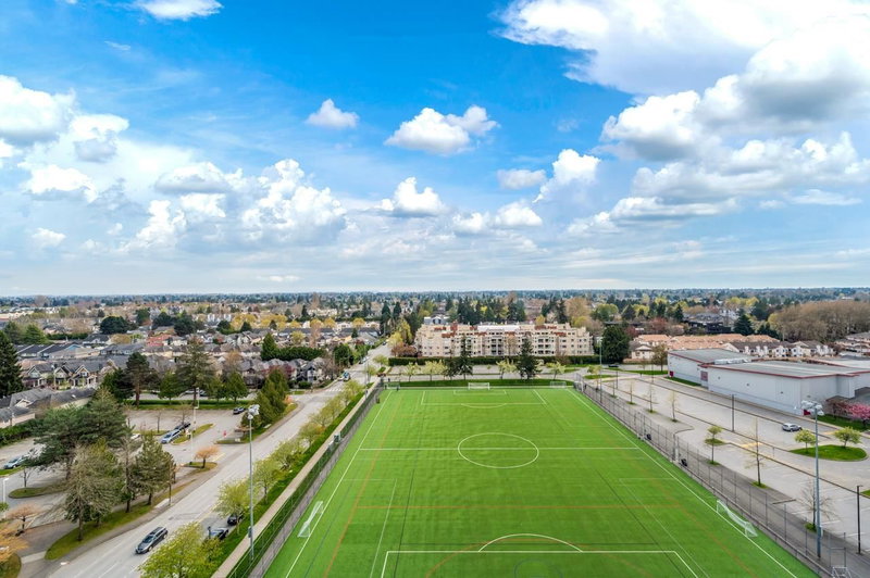 1402 - 7760 Granville Avenue, Richmond, V6Y 4C2 | Image 2