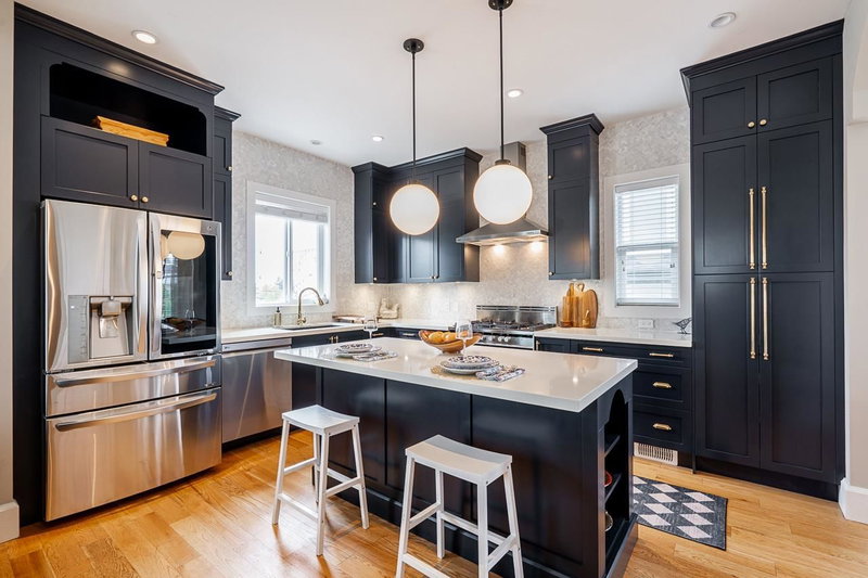 457 11th Street E, North Vancouver, British Columbia