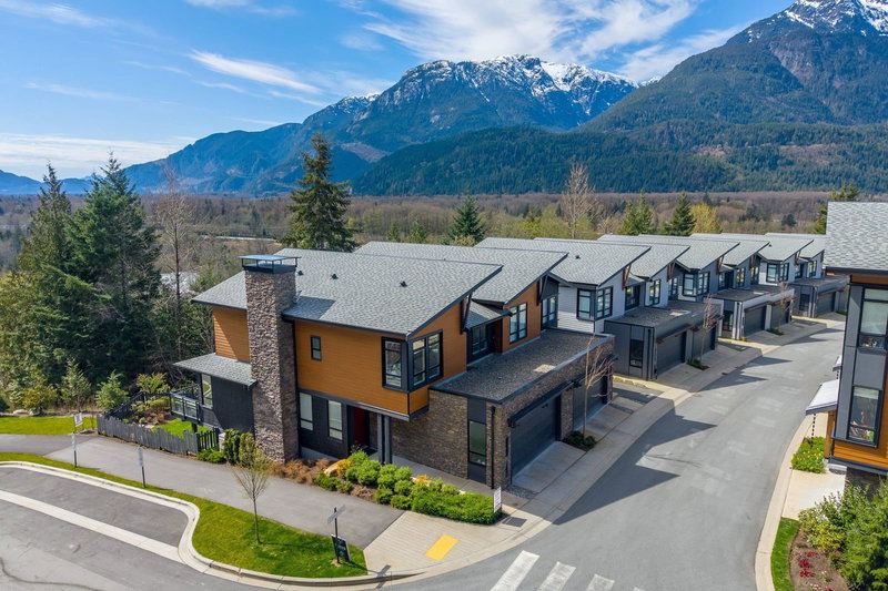 41203 Highline Place, Squamish, British Columbia