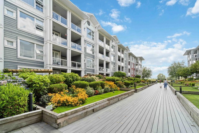 416 - 4600 Westwater Drive