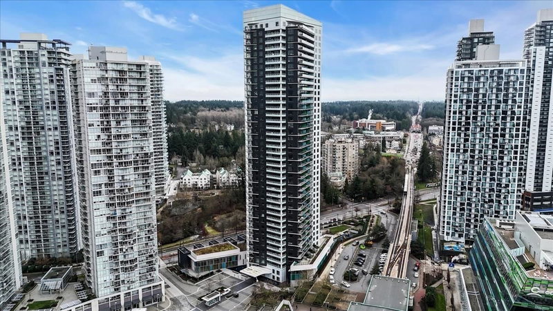 9887 Whalley Boulevard #2404, Surrey, British Columbia