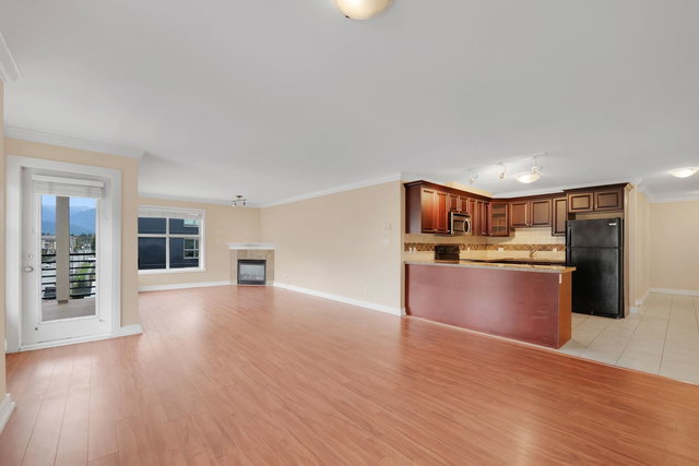 403 - 1310 Victoria Street