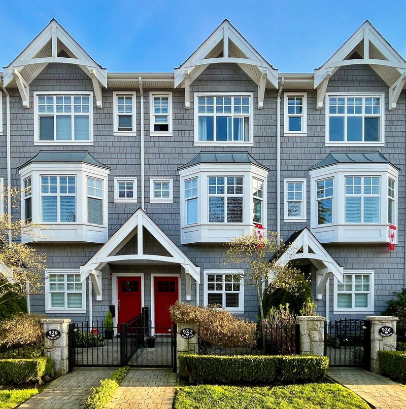 922 15th Avenue W, Vancouver, British Columbia