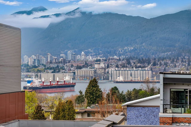 PH20 - 2150 Hastings Street E