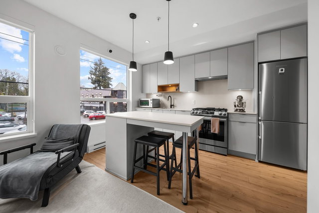 220 - 2493 Montrose Avenue