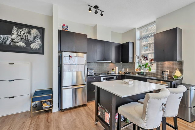 301 - 121 Brew Street