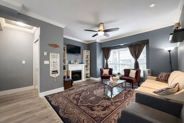 11 - 22386 Sharpe Avenue