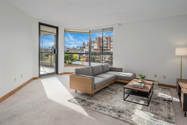 308 - 1450 Pennyfarthing Drive