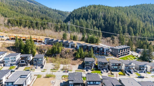 18 - 3385 Mamquam Road