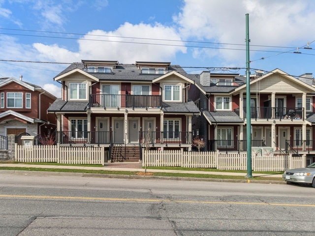 102 - 4577 Slocan Street