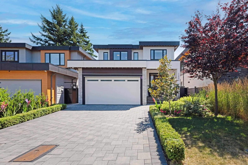 15890 Roper Avenue, White Rock, British Columbia