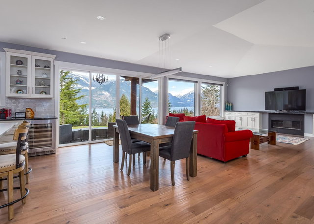 1 - 300 Furry Creek Drive