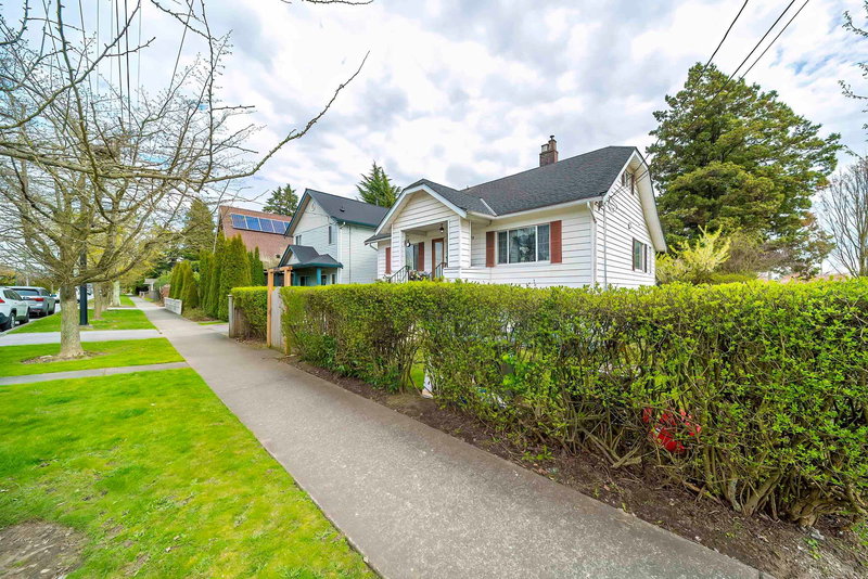 1320 Tenth Avenue, New Westminster, V3M 3H9 | Image 3