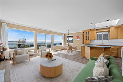 15173 Royal Avenue | White Rock | Image