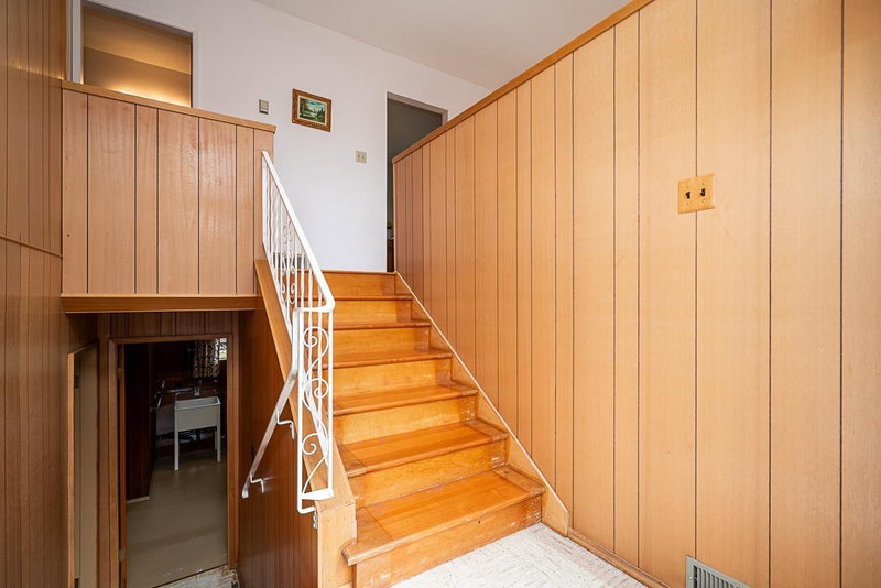 1634 Ross Road, North Vancouver, V7J 1V4 | Image 3