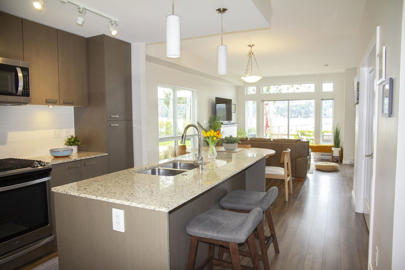 5915 Beachgate Lane, Sechelt, V7Z 0A4 | Image 3