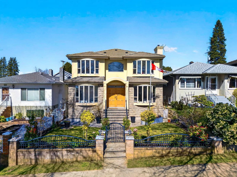 535 53rd Avenue E, Vancouver, British Columbia