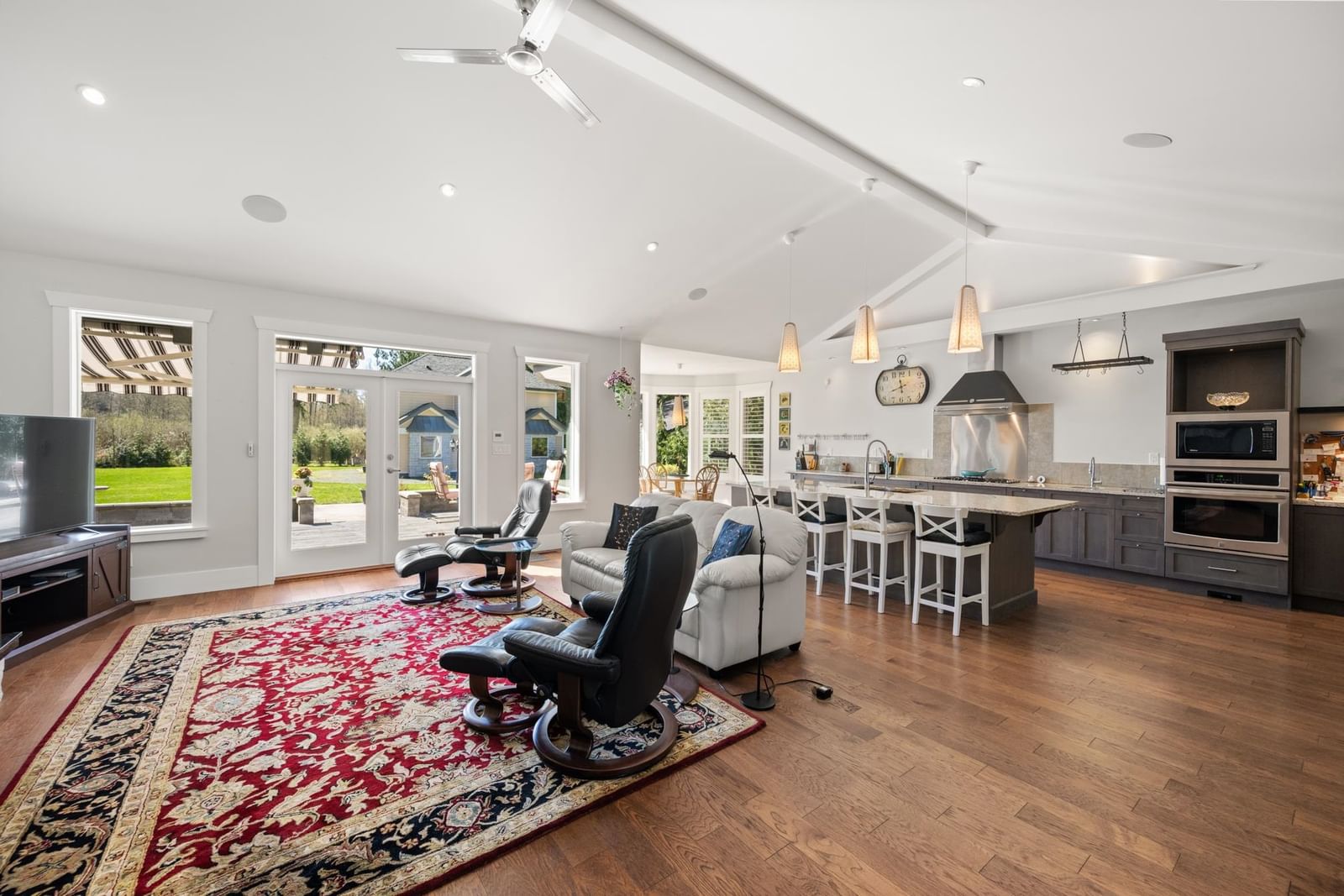 Listing Image 10