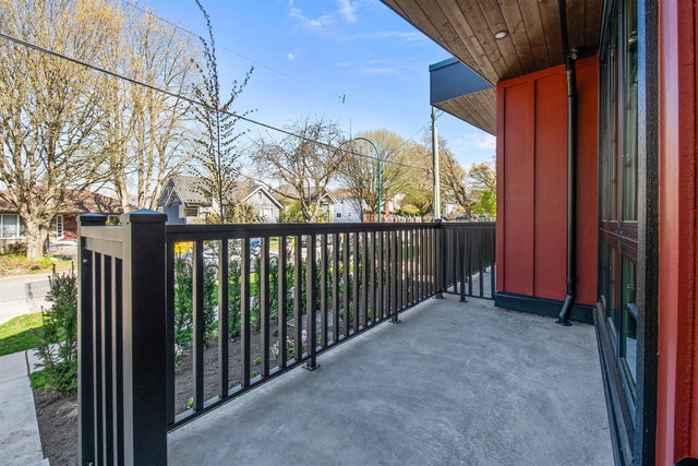 #2 - 1166 26th Avenue E