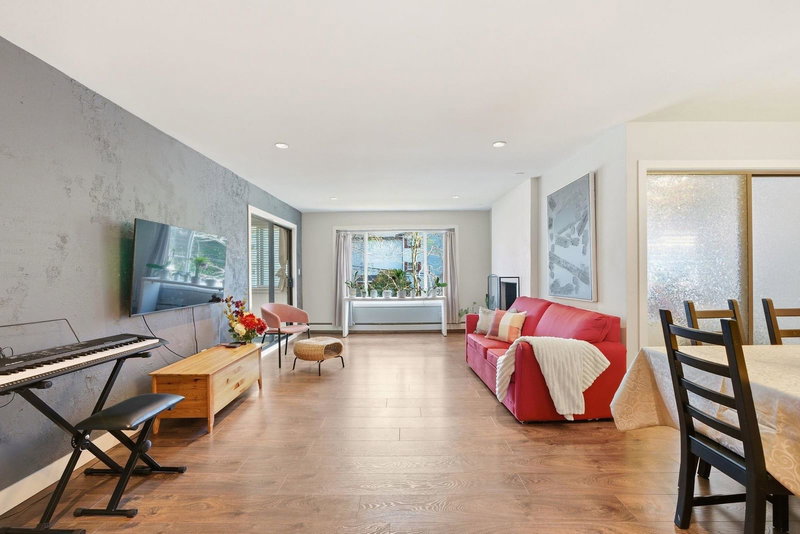 301 - 1381 Martin Street, White Rock, V4B 3W6 | Image 3