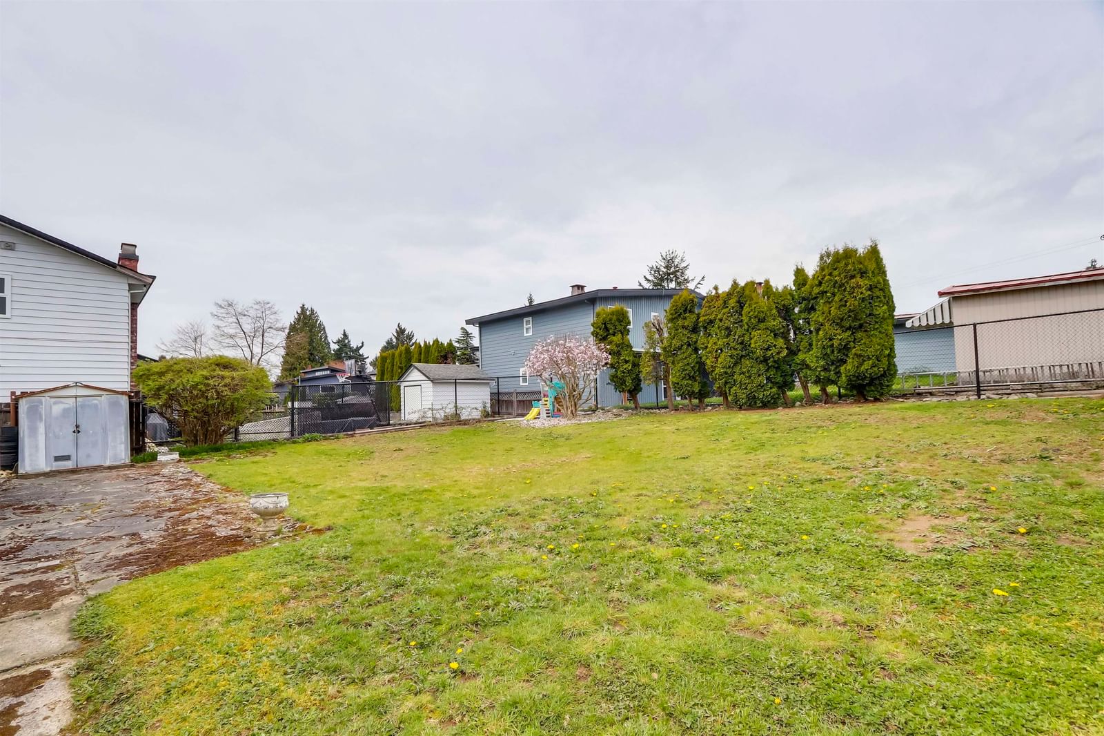 Listing Image 17