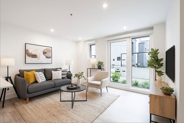 109 - 2085 1st Avenue E