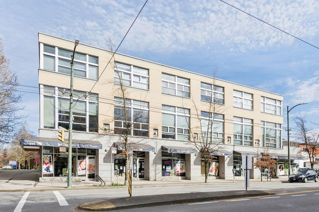 PH4 - 2088 11th Avenue W