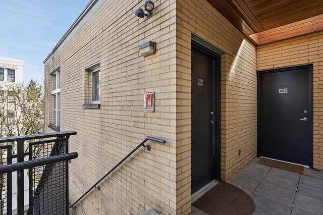 PH4 - 2088 11th Avenue W