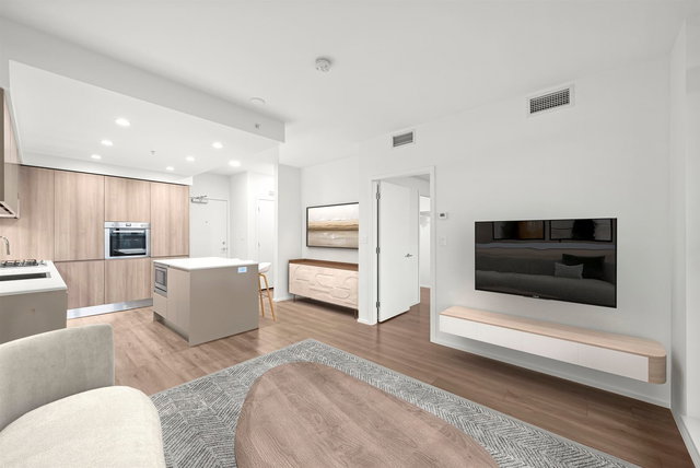 1909 - 3833 Evergreen Place