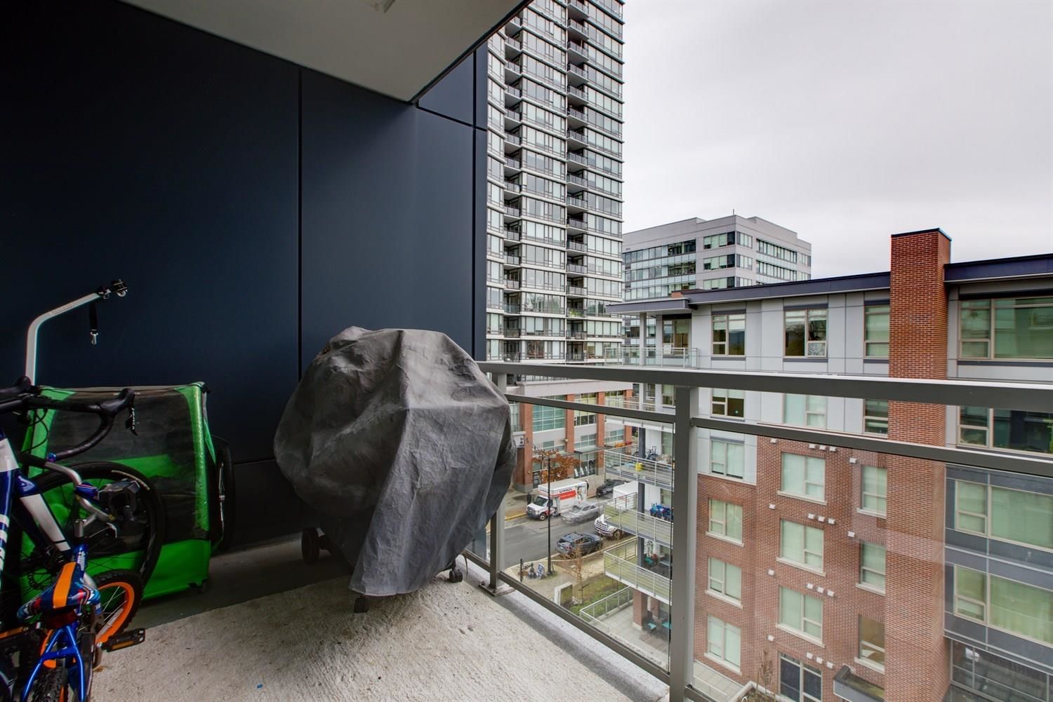 Listing Image 17