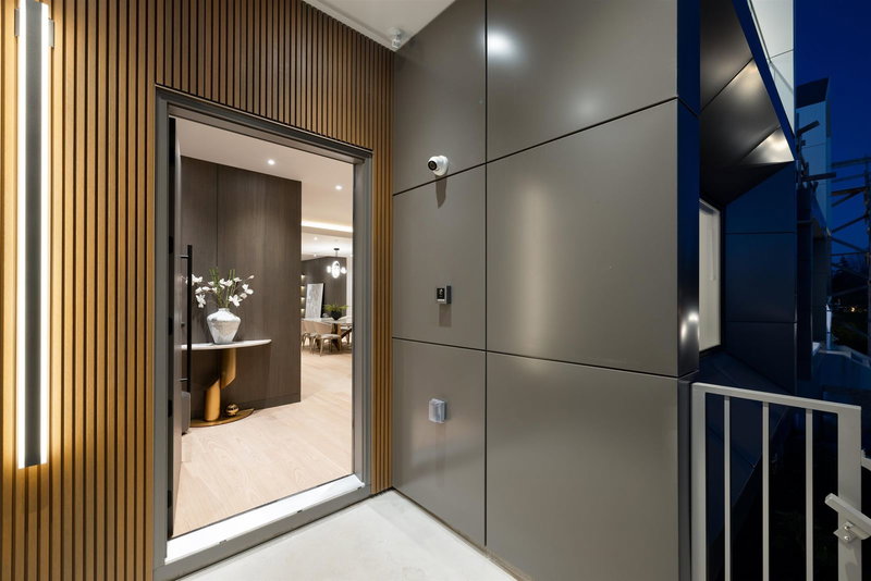 838 14th Street, North Vancouver, V7L 2P6 | Image 3