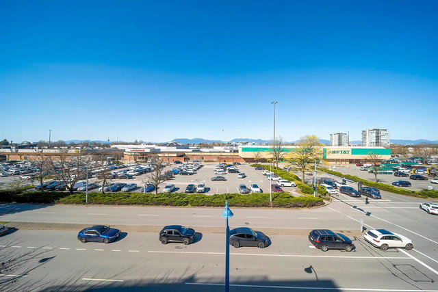 515 - 5599 Cooney Road