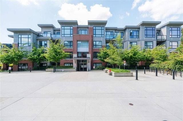 4XX - 7058 14th Avenue