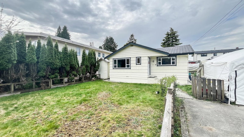 931 Sperling Avenue, Burnaby, V5B 4H7 | Image 3