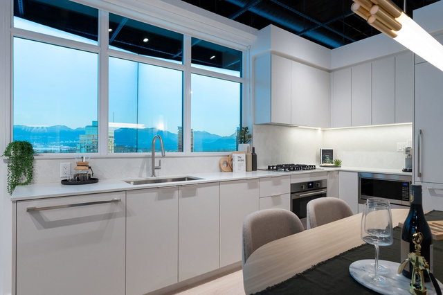 3402 - 4538 Dawson Street