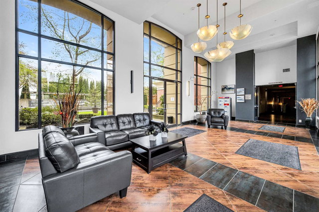 111 - 2970 King George Boulevard