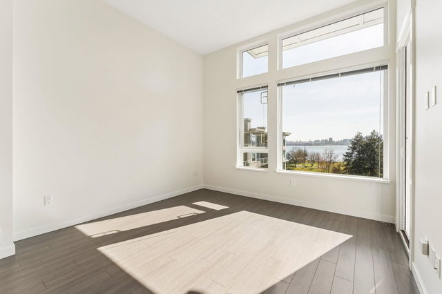 502 - 255 1st Street W