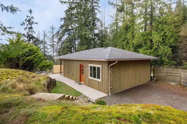 879 Seymour Bay Drive