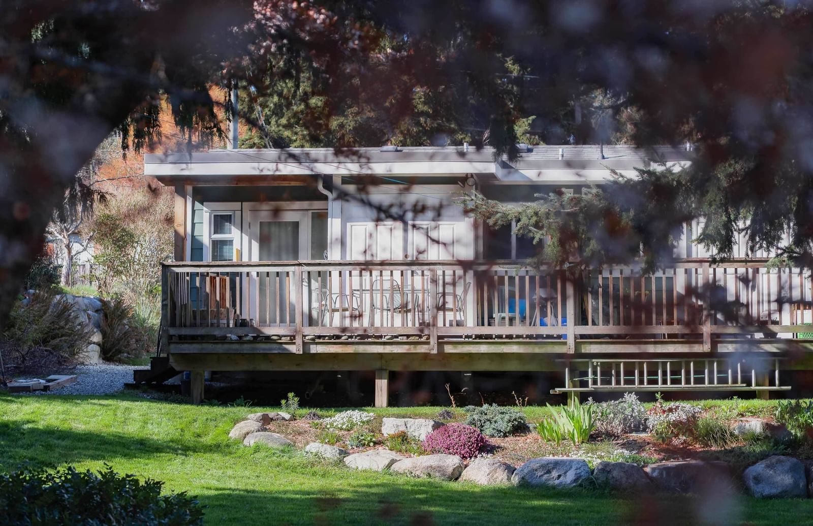Listing Image 4