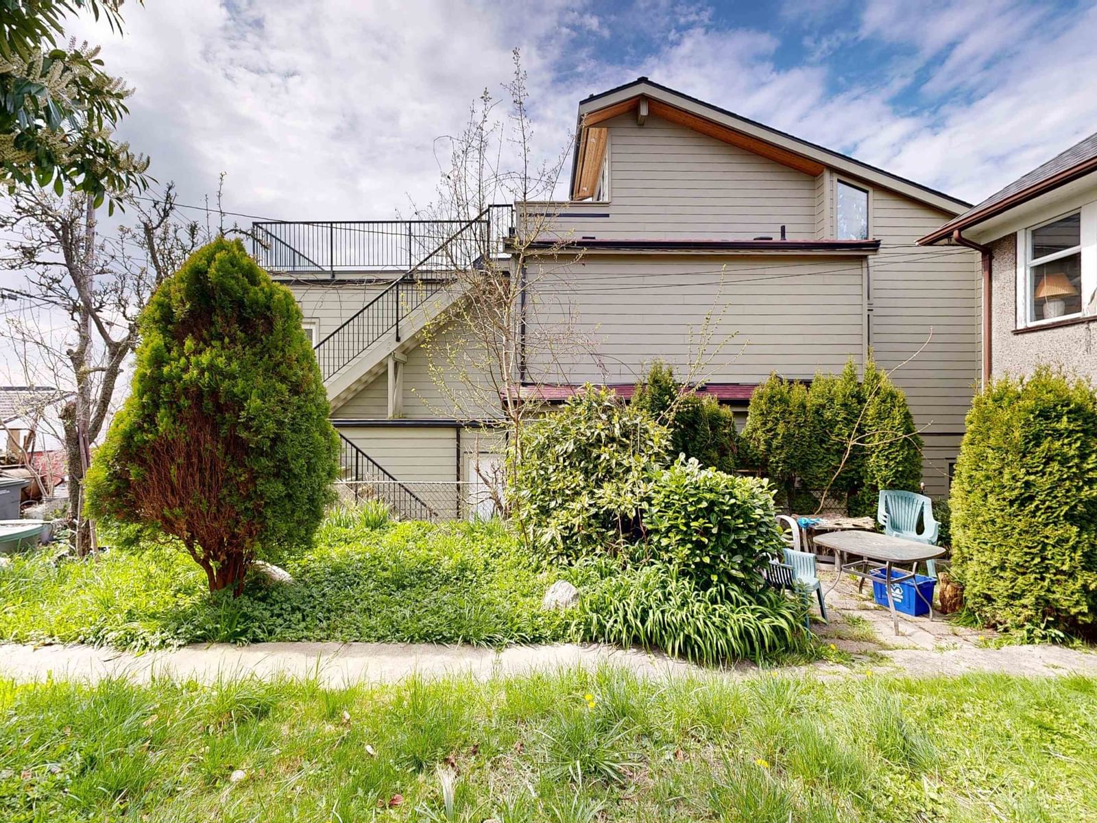 Listing Image 16