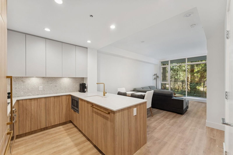 2375 Emery Court #208, North Vancouver, British Columbia