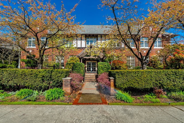 207 - 1811 16th Avenue W