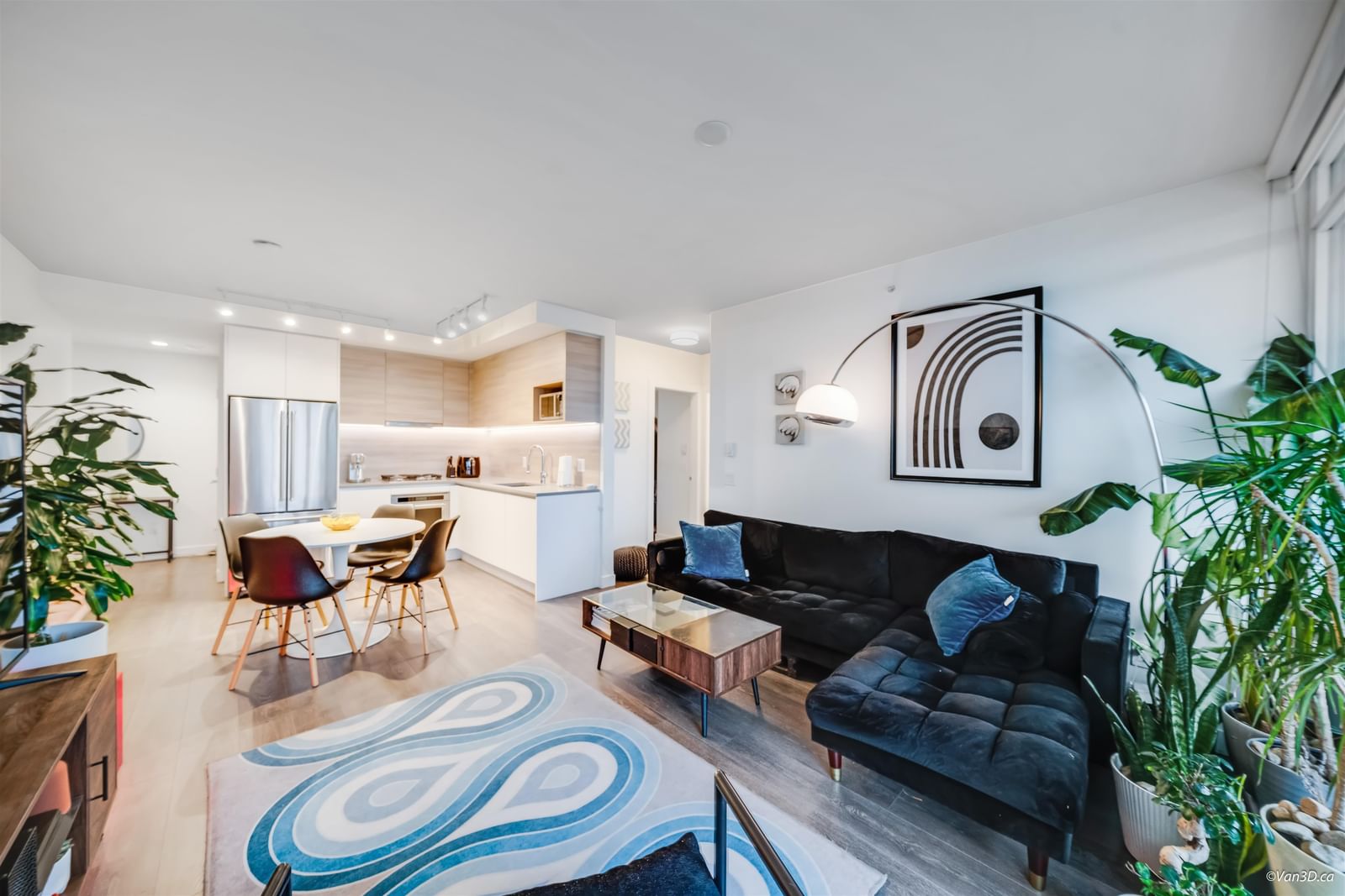Listing Image 10
